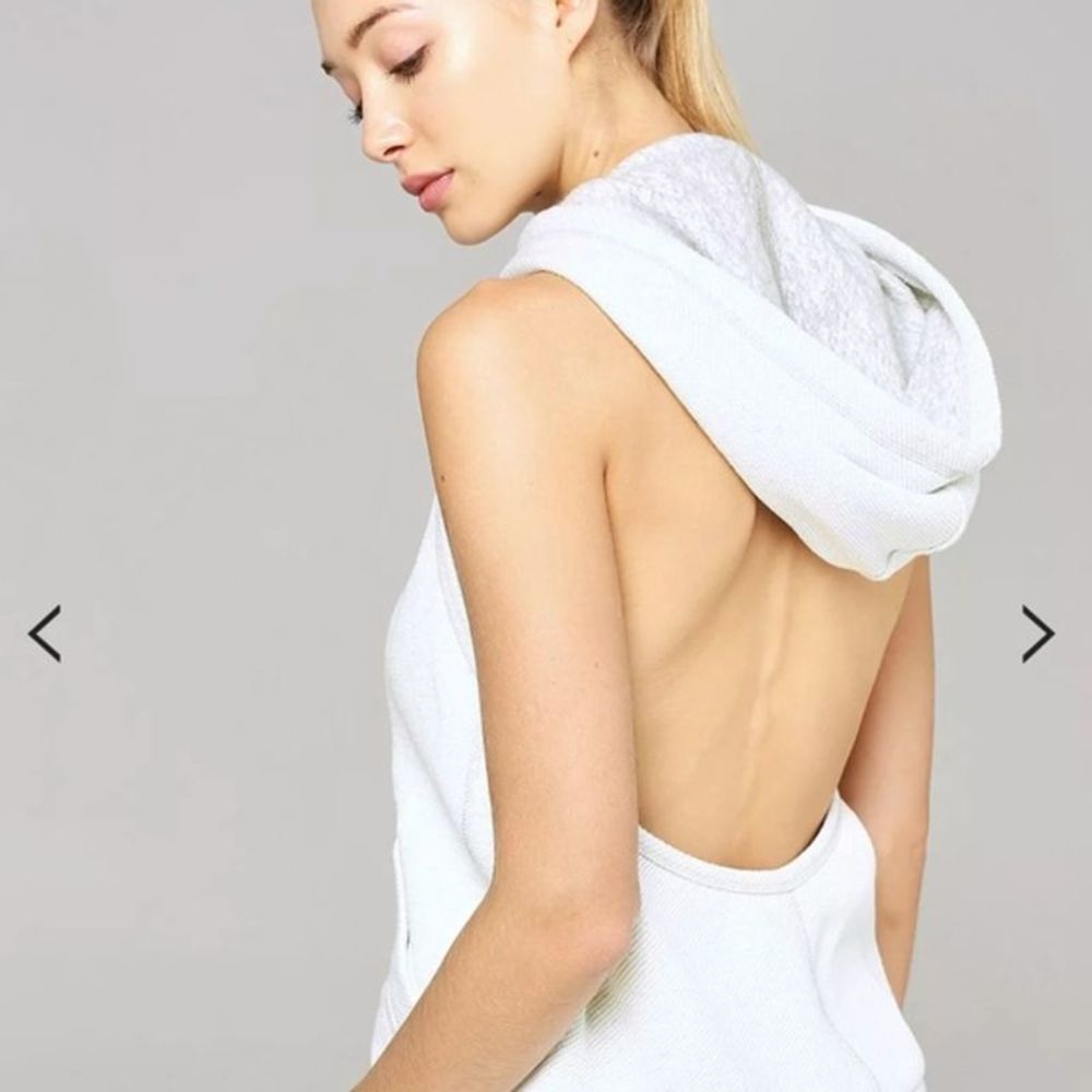 IVY PARK White Sleeveless Hoodie